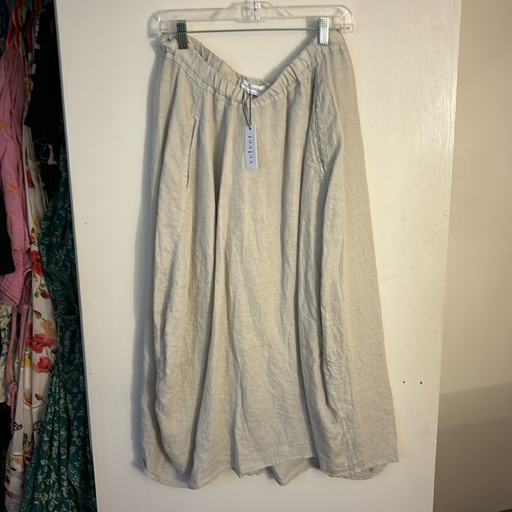 Linen Velvet skirt, NEVER WORN size L
